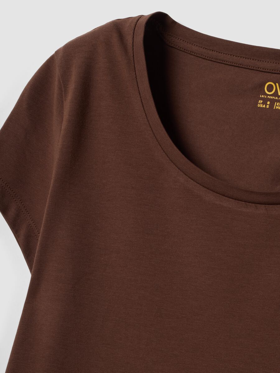 Braunes T-Shirt aus Stretch-Baumwolle mit Rundhalsausschnitt, Regular Fit_6