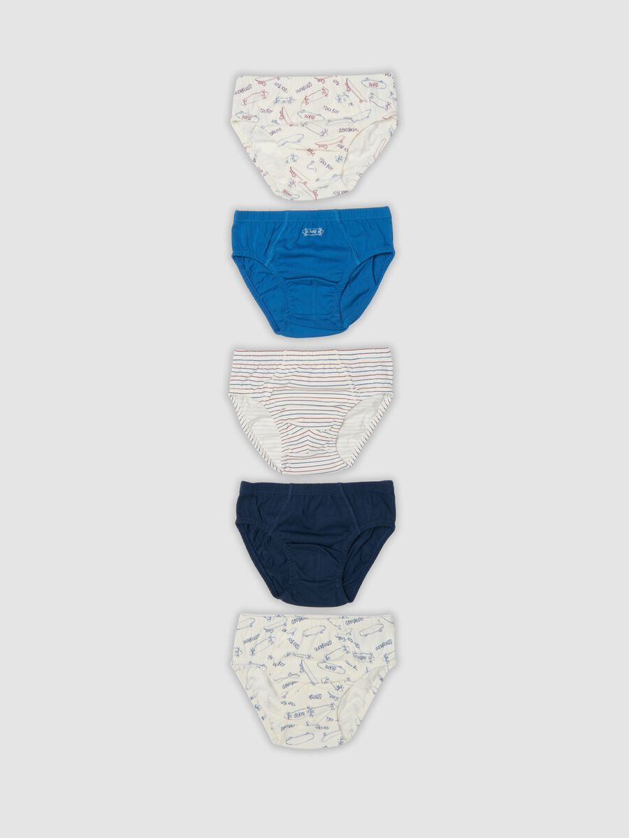 Pack of five multicoloured briefs in pure organic cotton with skate print_0