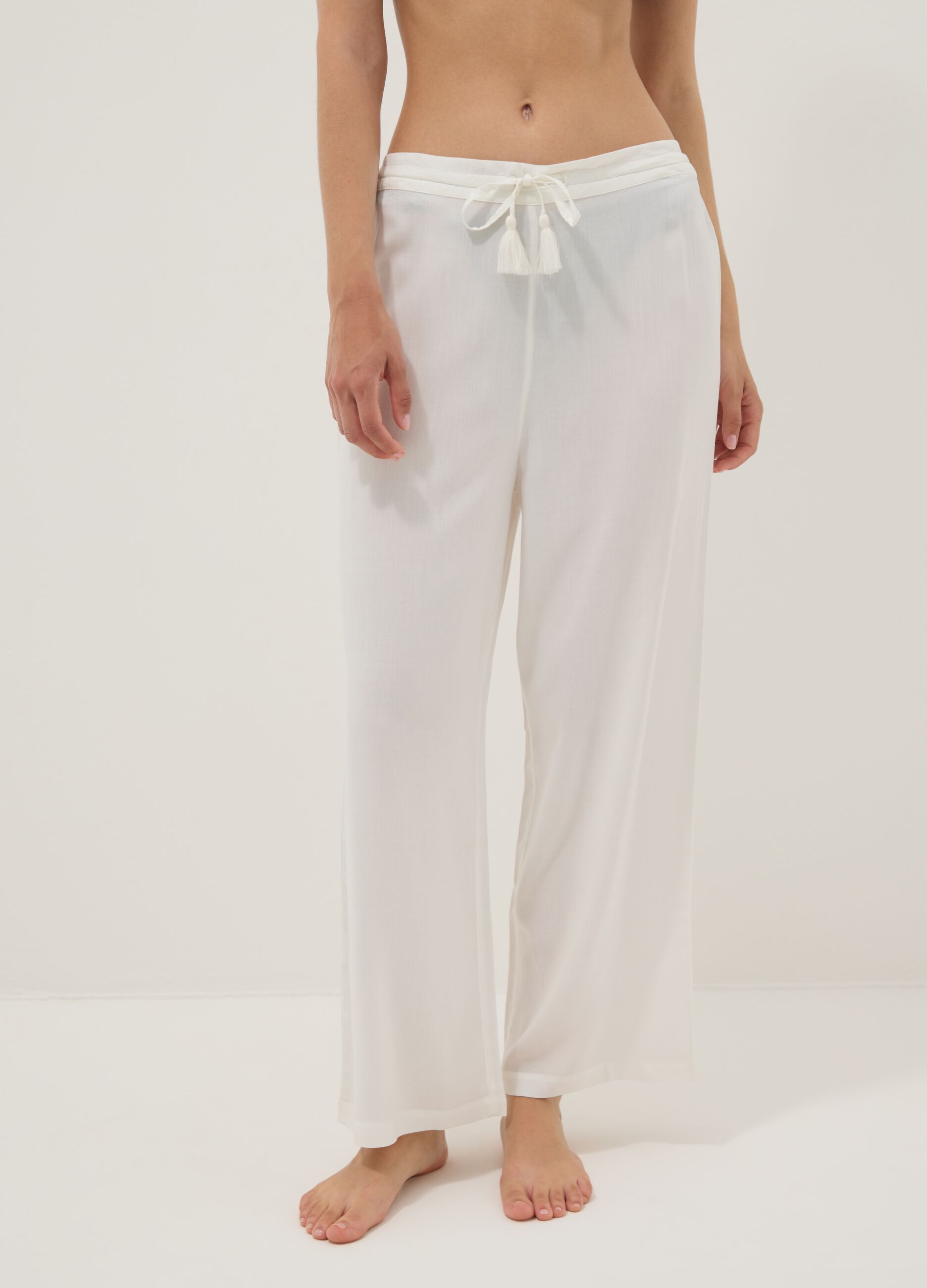 Lange Hose aus reiner Viskose in Weiss