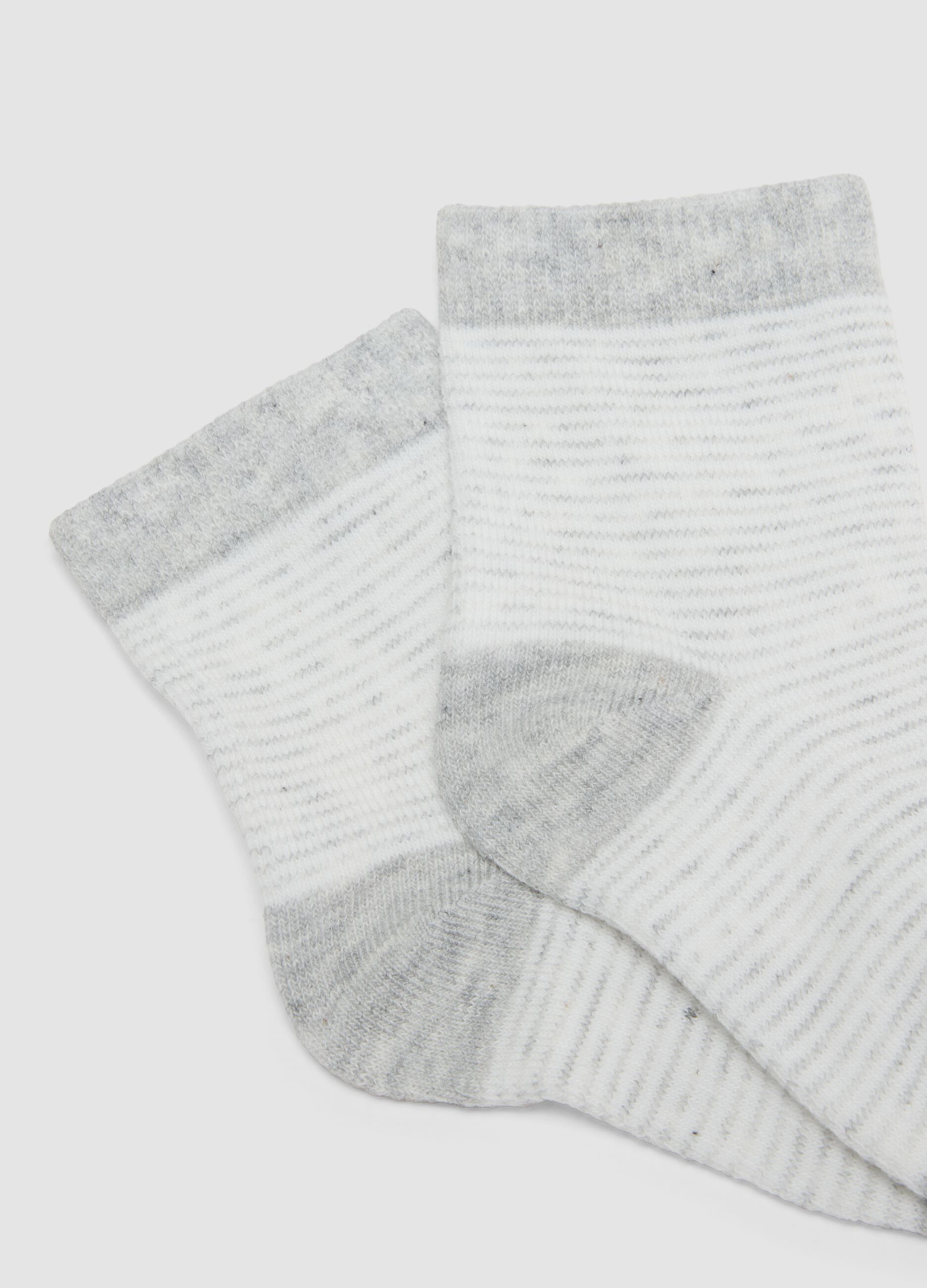 Tripack di calze grigie in cotone organico elasticizzato