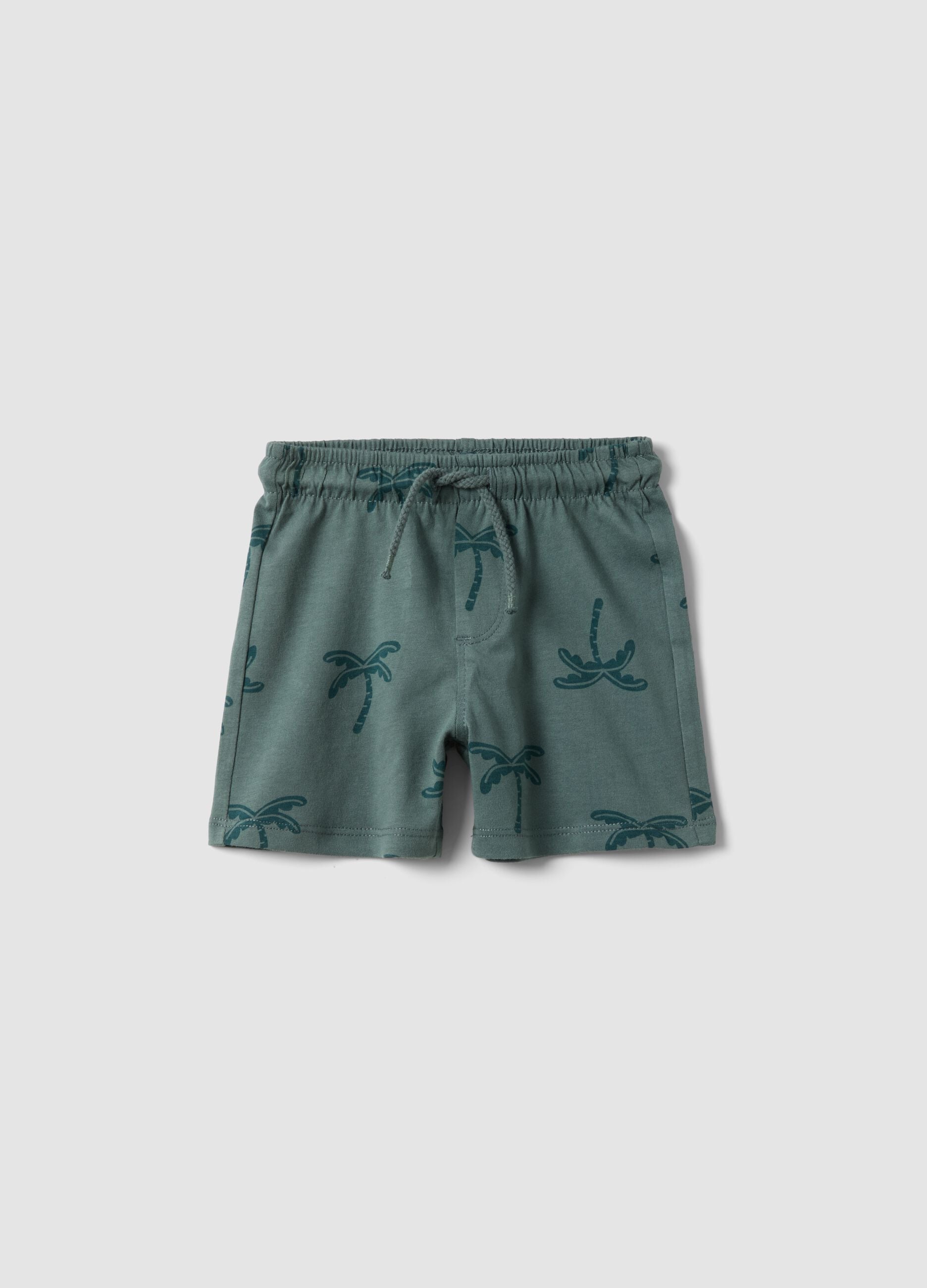 Gr&uuml;ne Shorts aus Bio-Baumwolle mit Palmenprint