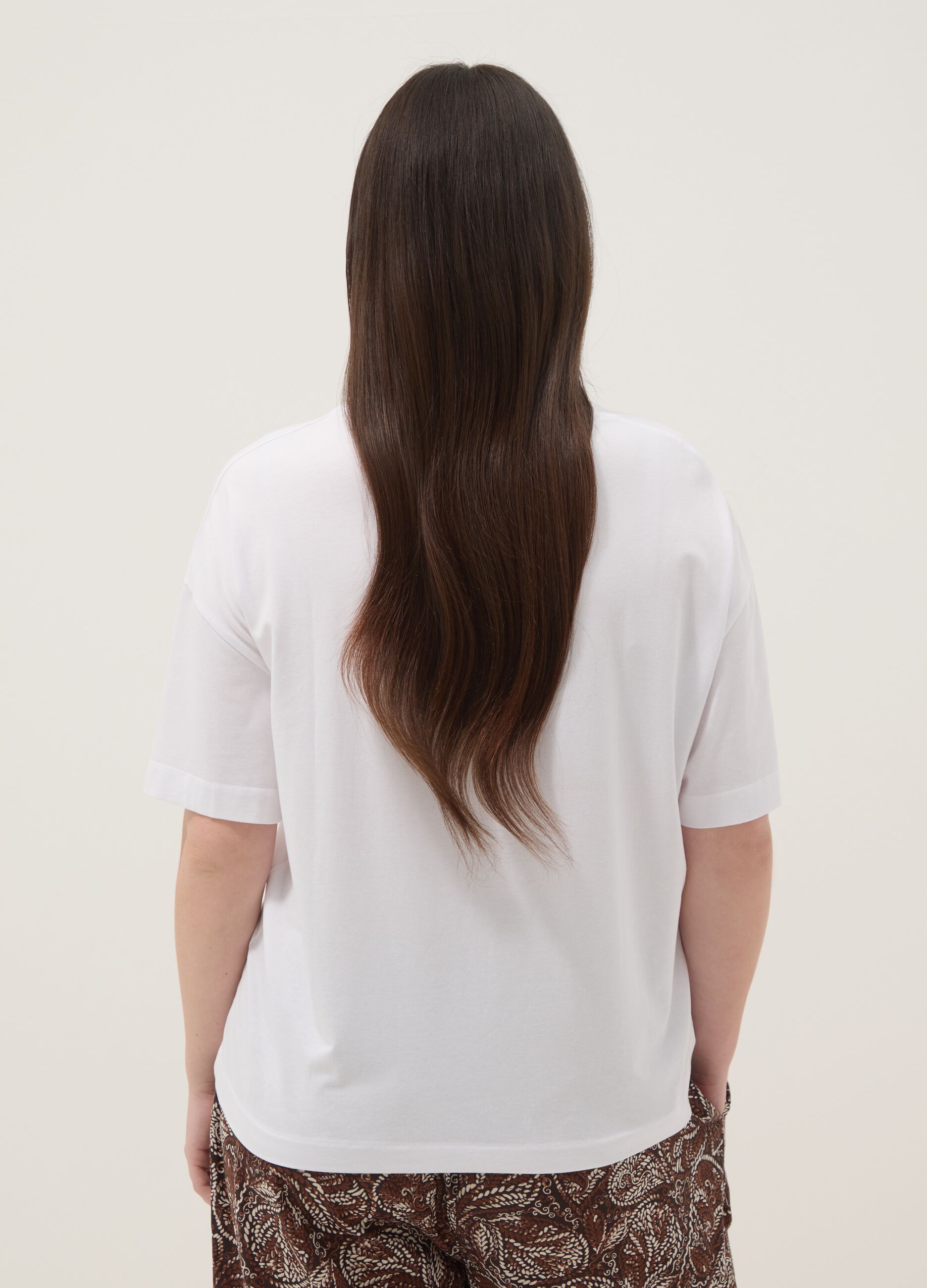 &Lambda;&epsilon;&upsilon;&kappa;ό &beta;&alpha;&mu;&beta;&alpha;&kappa;&epsilon;&rho;ό T-shirt regular fit &mu;&epsilon; &epsilon;&lambda;&alpha;&sigma;&tau;&iota;&kappa;ό modal