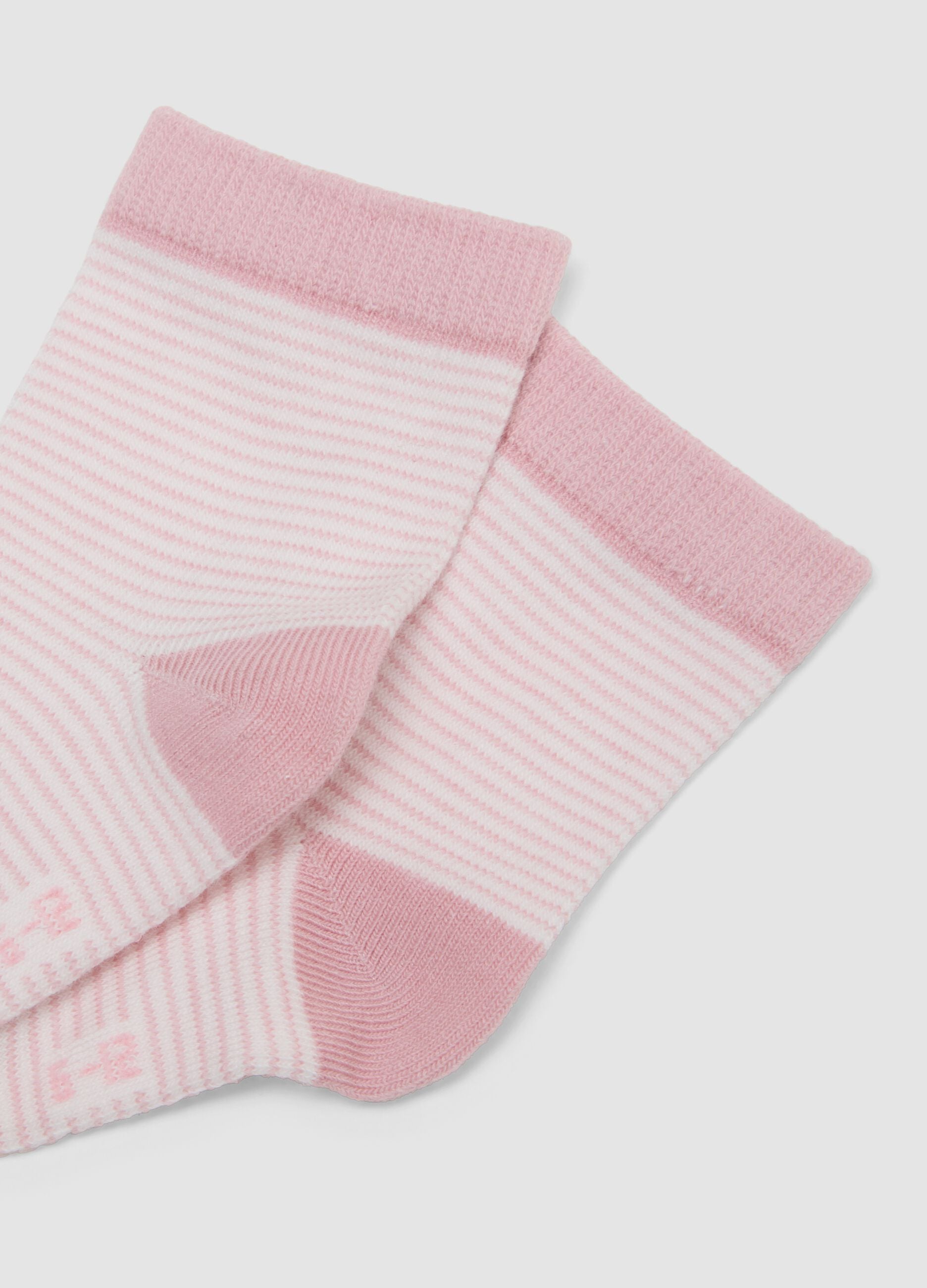 Tripack di calze rosa in cotone organico elasticizzato a righe