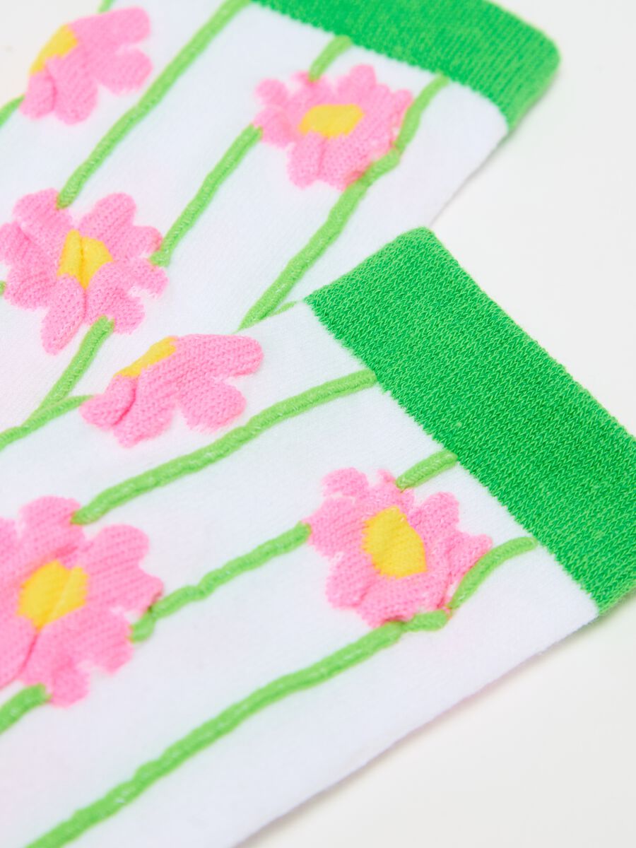 Calcetines elásticos con estampado flores_2