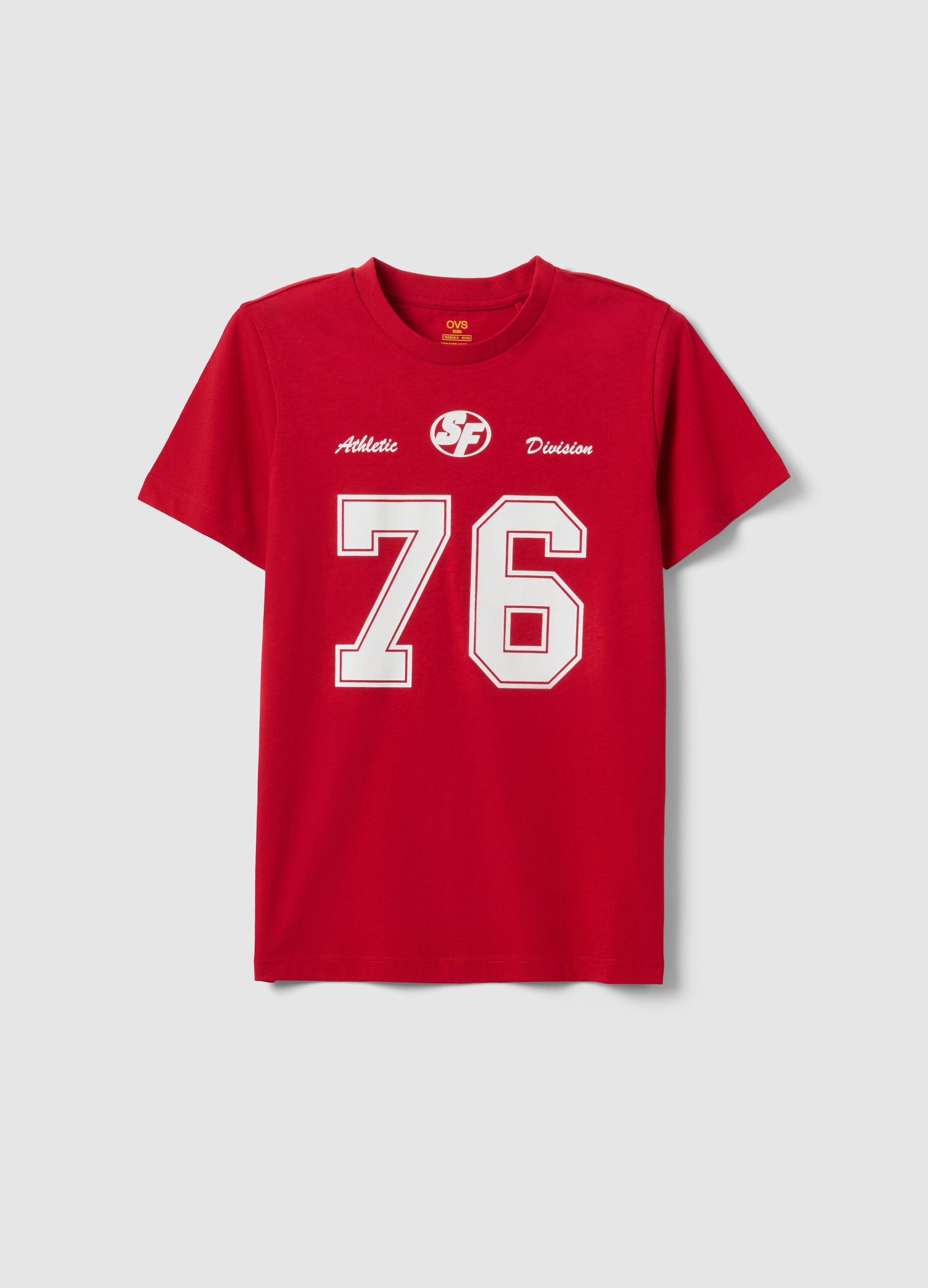 Red pure cotton boys&rsquo; T-shirt with print, regular fit