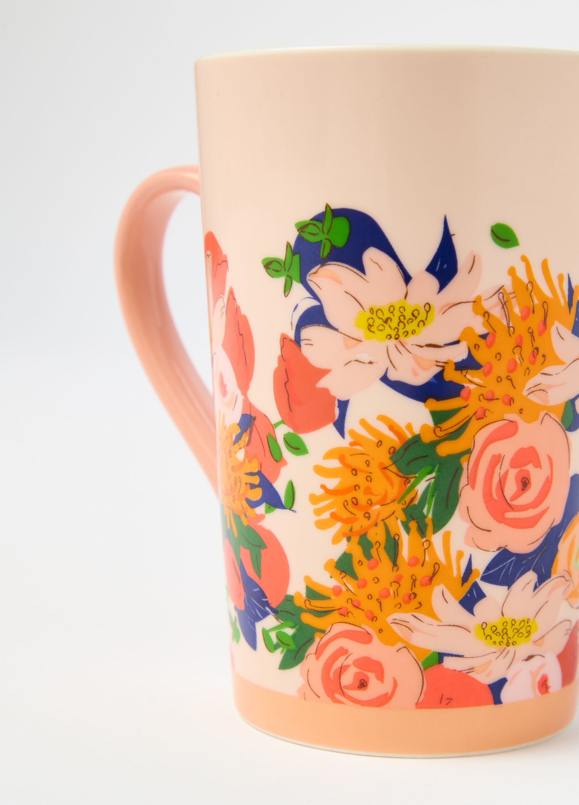 Cup with floral Mother’s Day motif