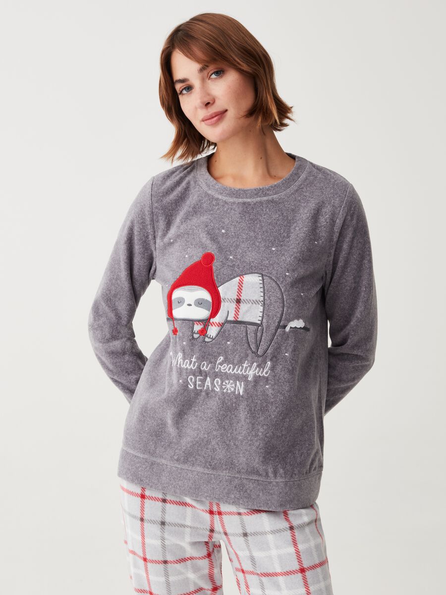 Fleece pyjamas with raccoon embroidery_1