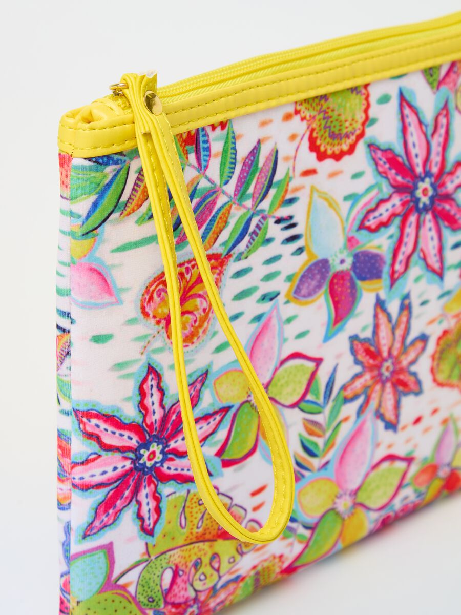Pouch with floral pattern_1