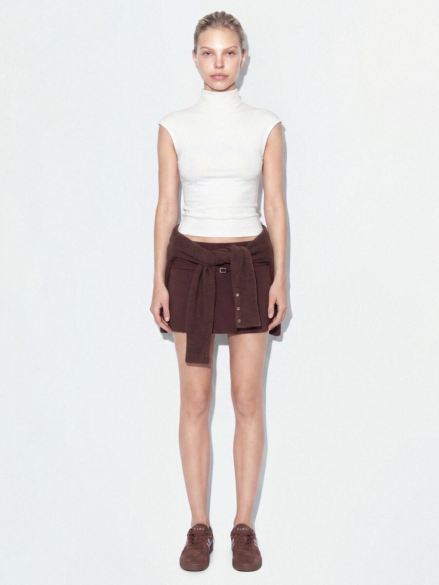 White fitted modal and stretch cotton T-shirt with high neck_1