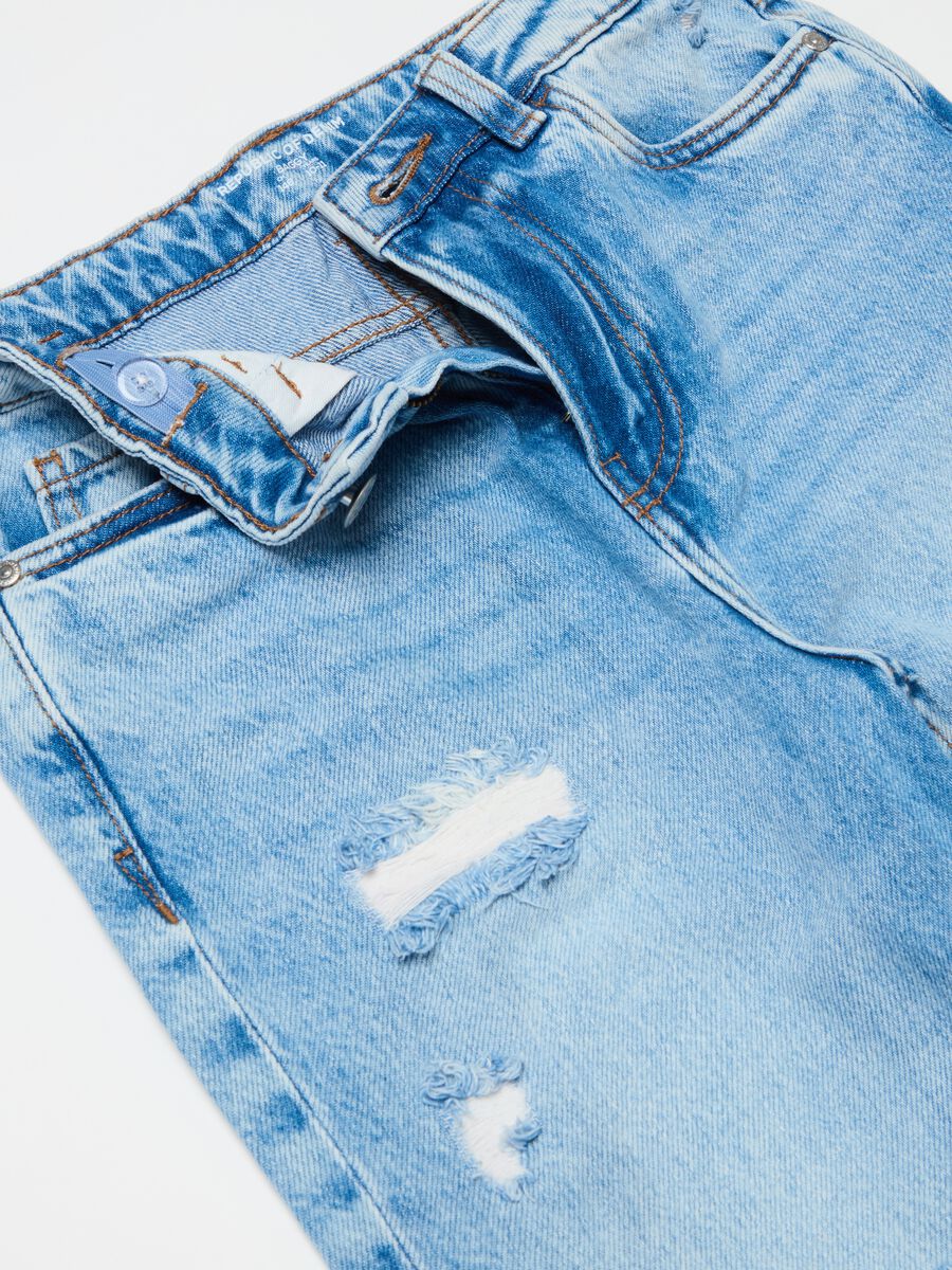 Baggy-fit acid wash jeans with abrasions_2
