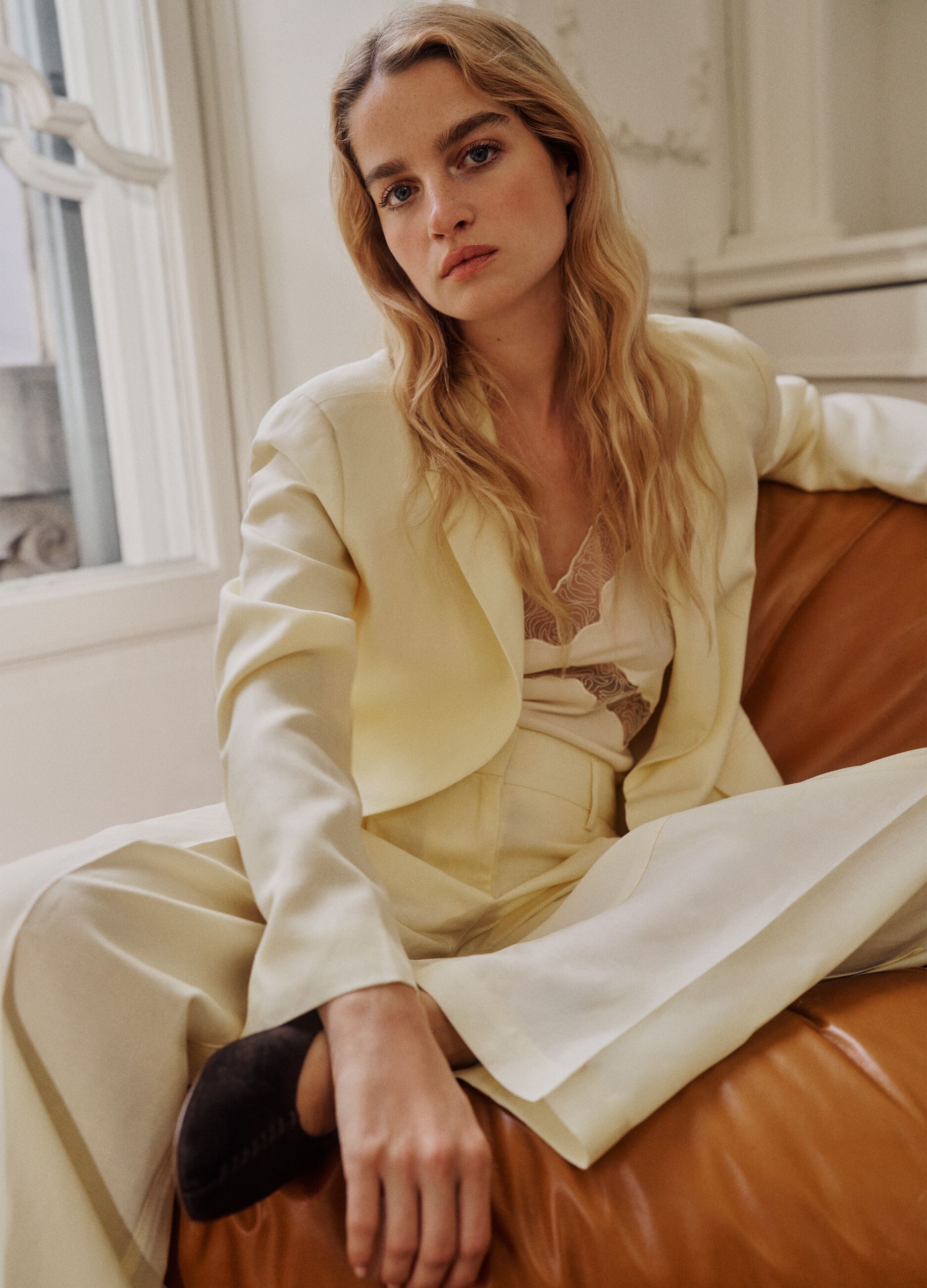 Beiges Tanktop aus Viskose-Mischung, Regular Fit, mit transparenten Details