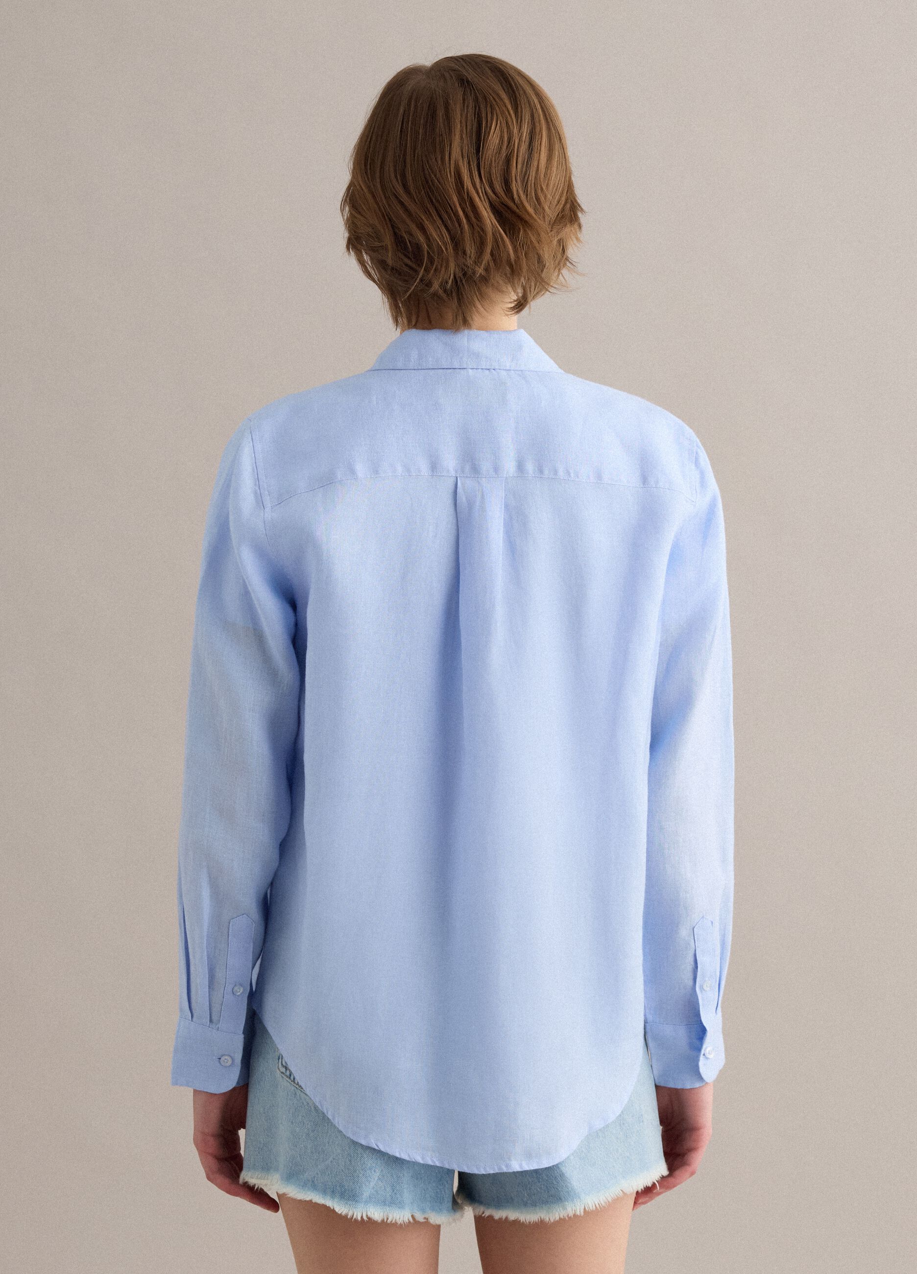Chemise bleu ciel en pur lin, coupe regular