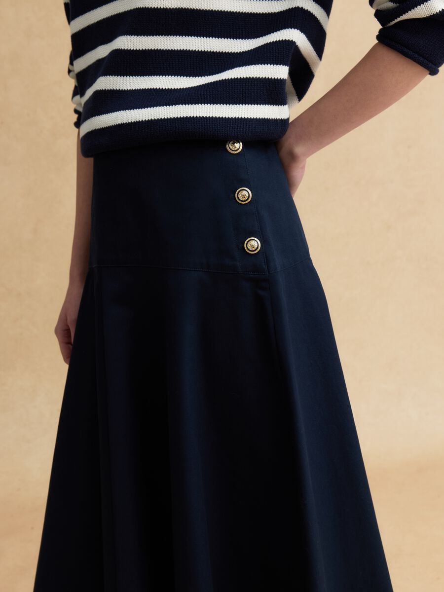 Long blue pure cotton skirt regular fit with decorative buttons_3