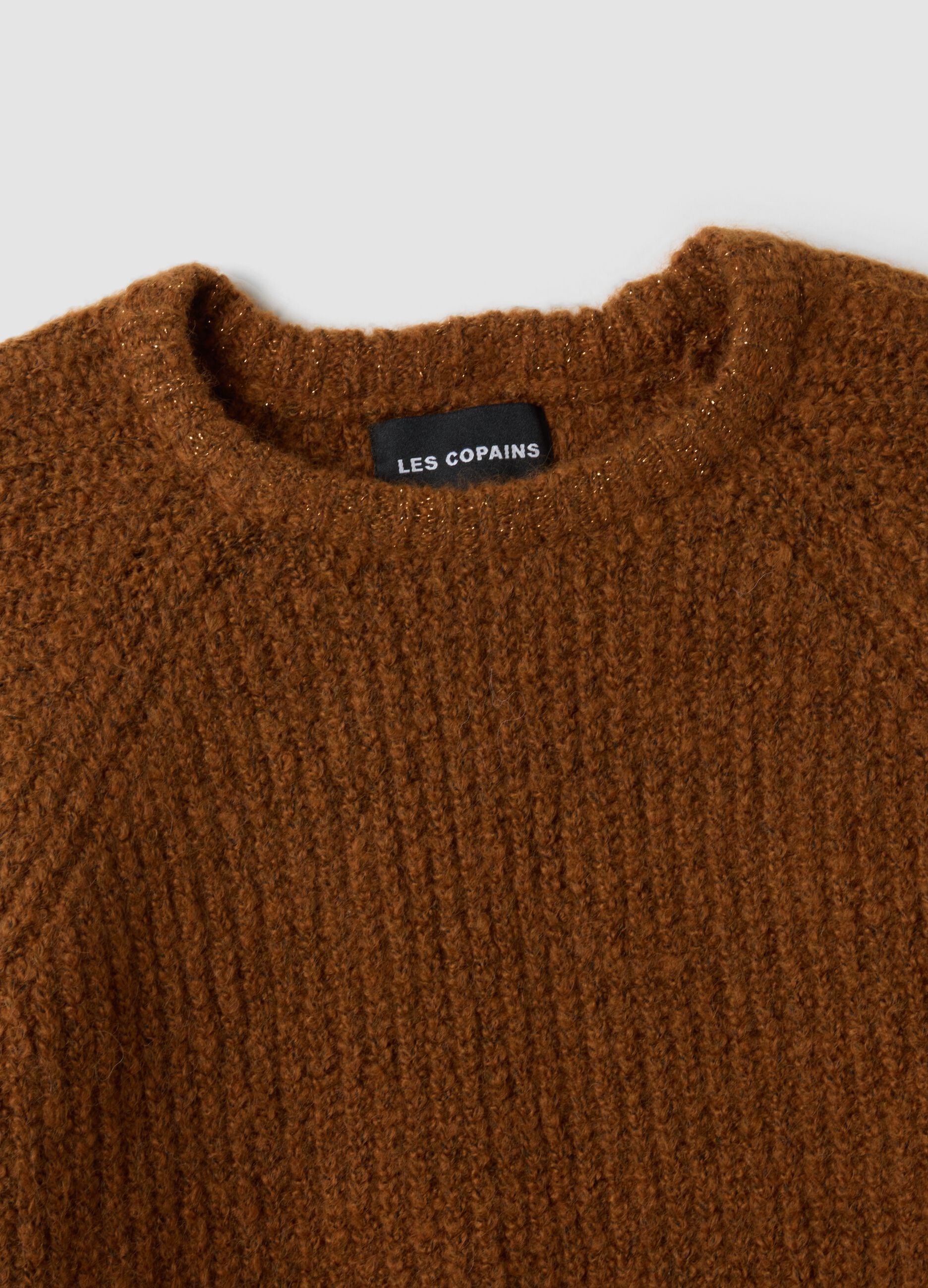 Brauner Regular-Fit Pullover aus gerippter Stretchwolle
