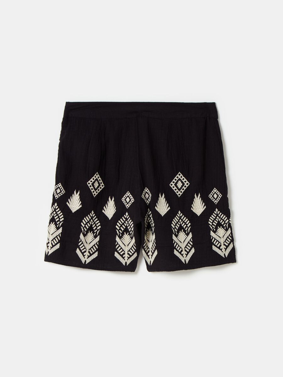 Gauze shorts with ethnic embroidery_4