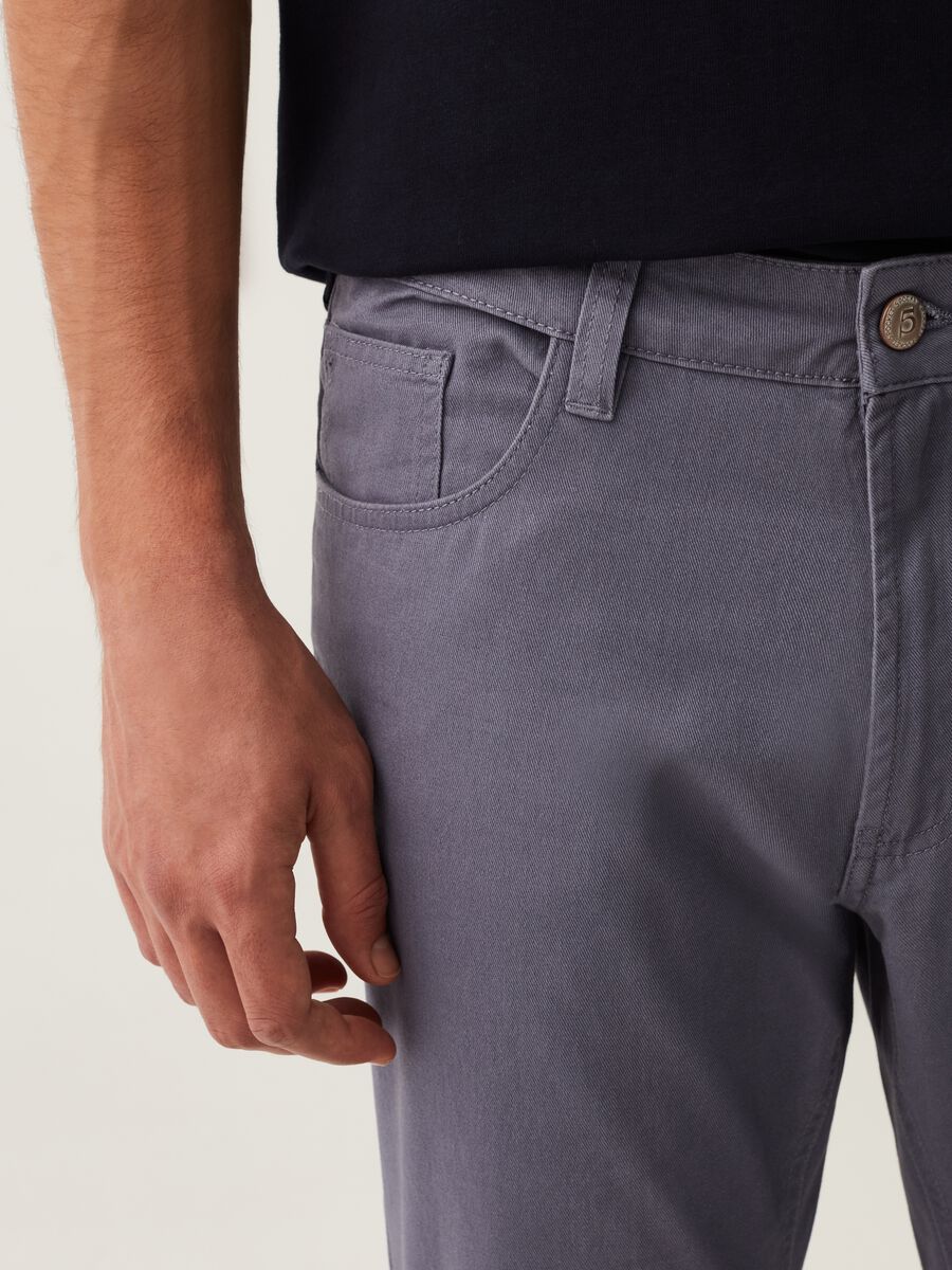 Regular-fit trousers with five pockets_3
