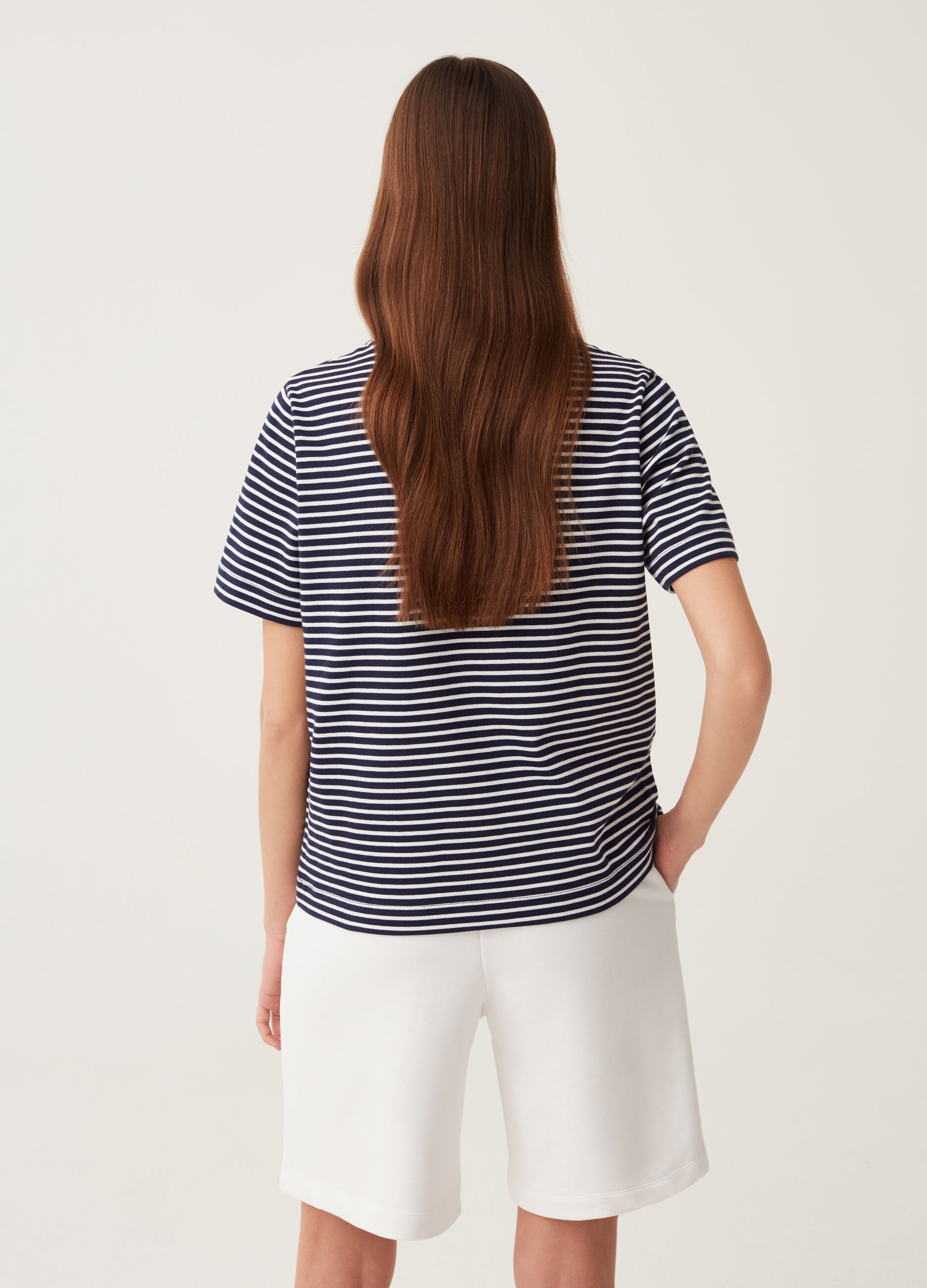 Fitness T-shirt with round neck in striped cotton