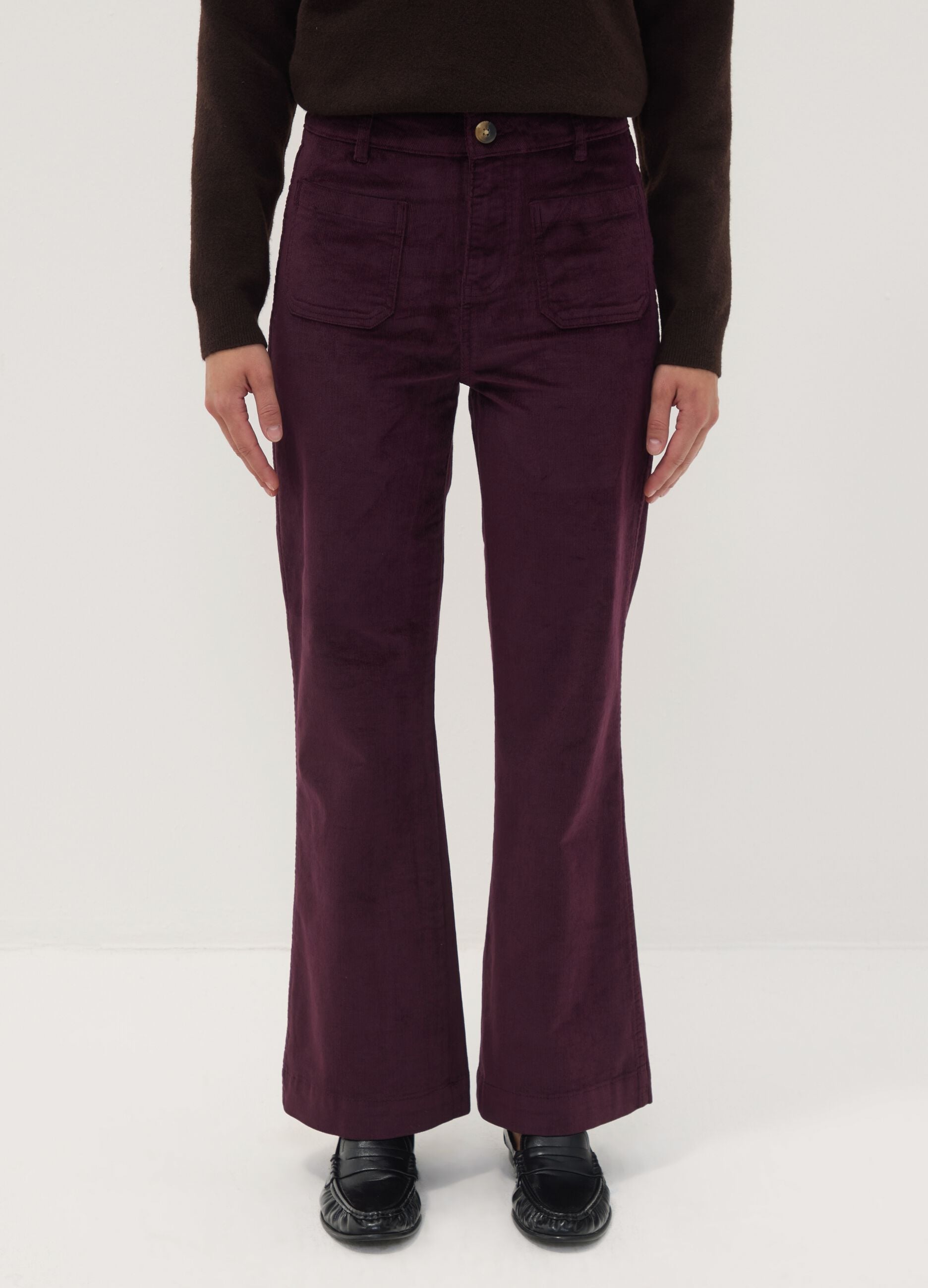 Pantaloni viola flare in cotone e modal elasticizzato a coste