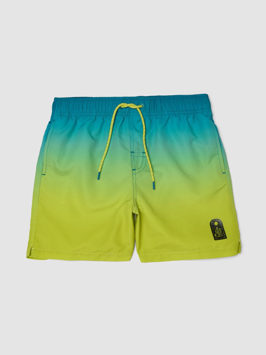 Short de bain gar&ccedil;on multicolore avec d&eacute;grad&eacute;_0