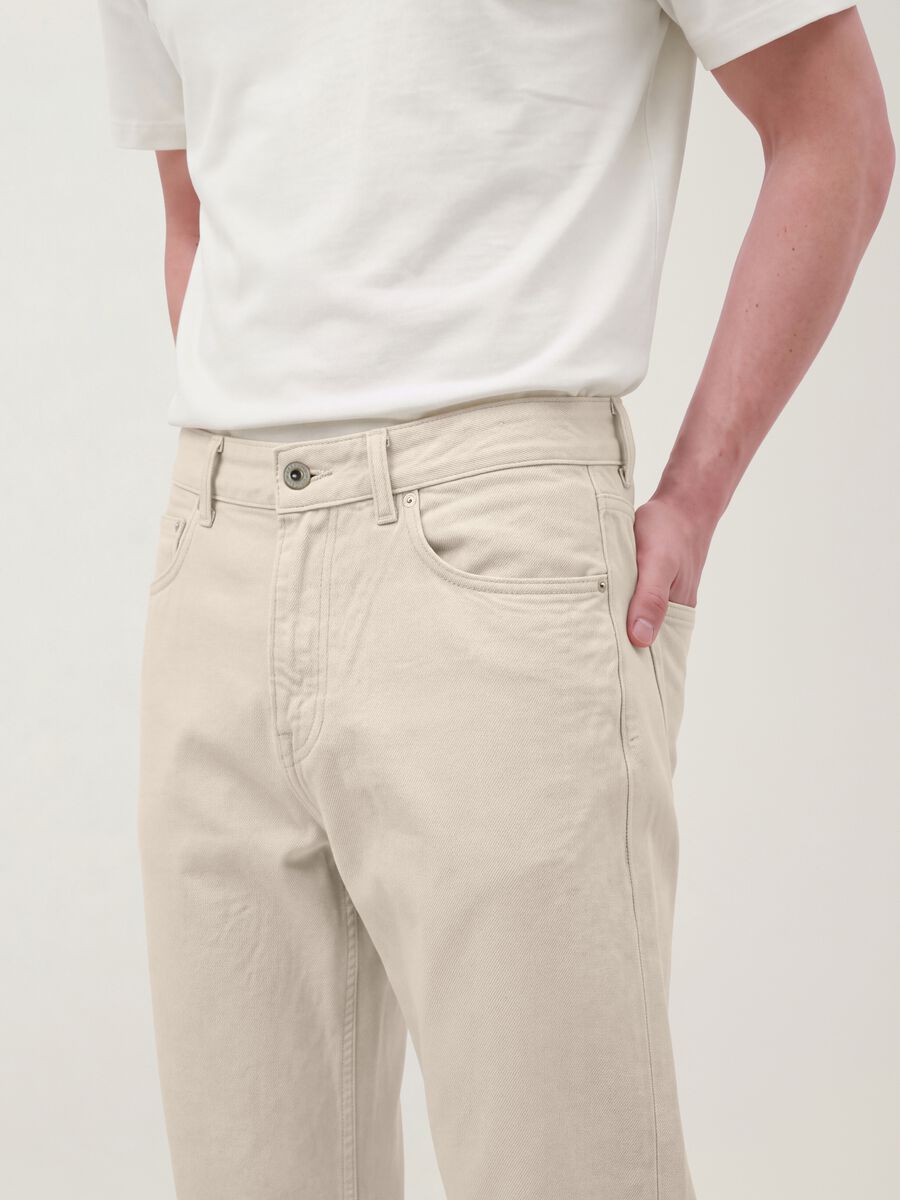 Beige straight-fit jeans in pure cotton twill_4