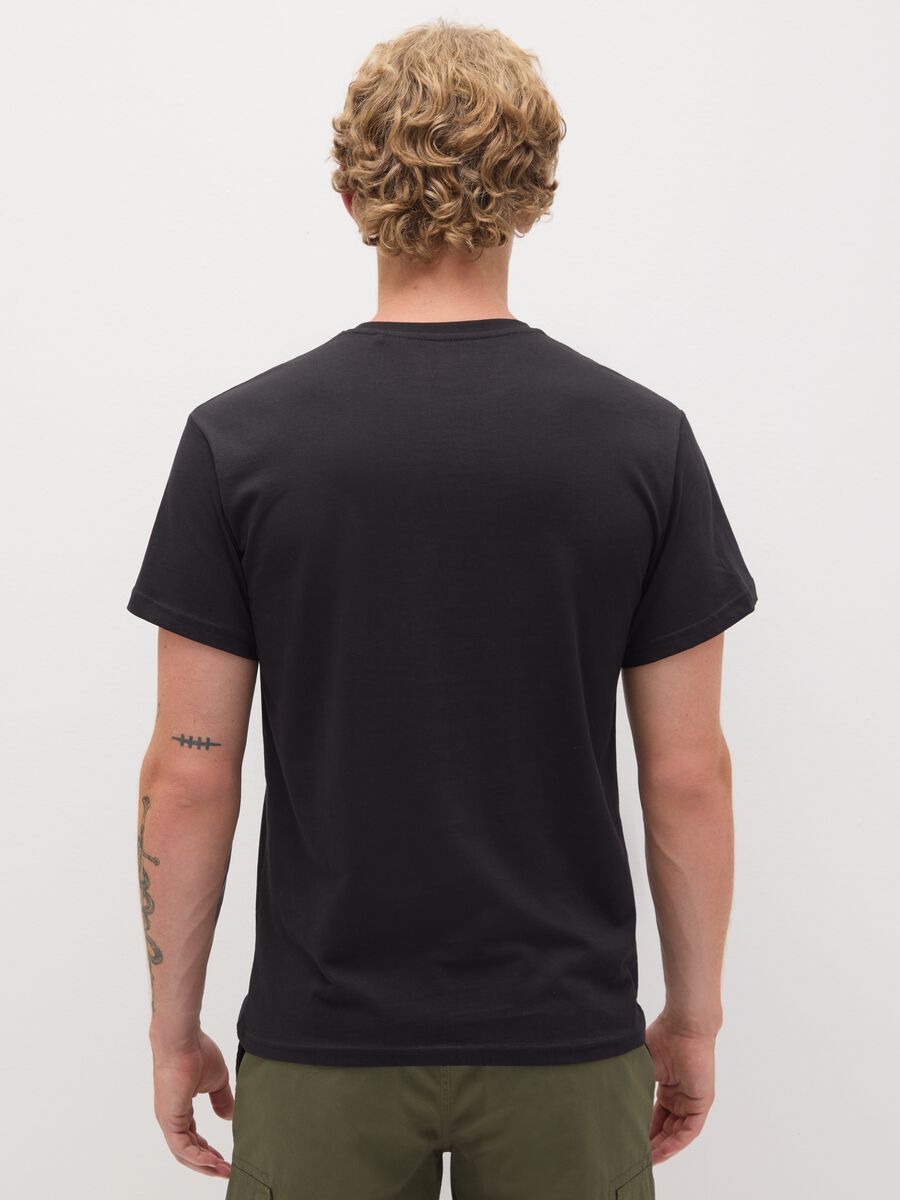 Men&rsquo;s black regular fit T-shirt in 100% cotton_3