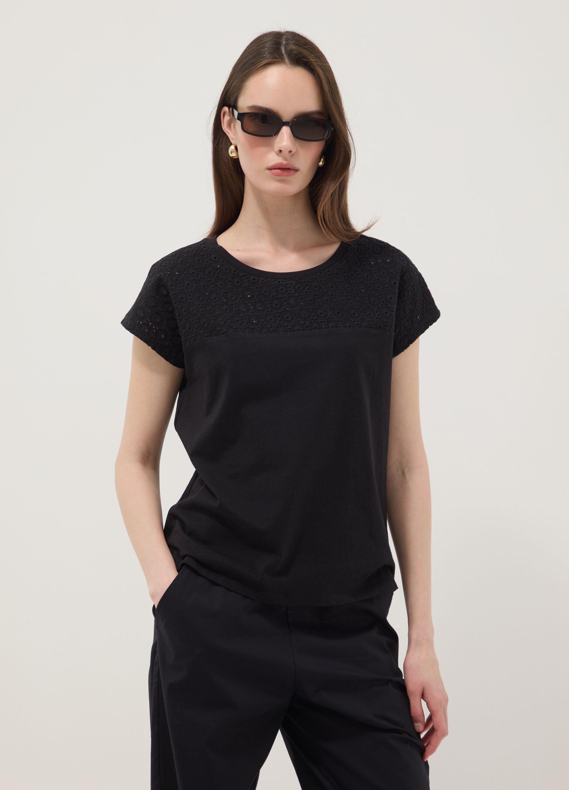 Black pure cotton T-shirt with Broderie Anglaise lace insert