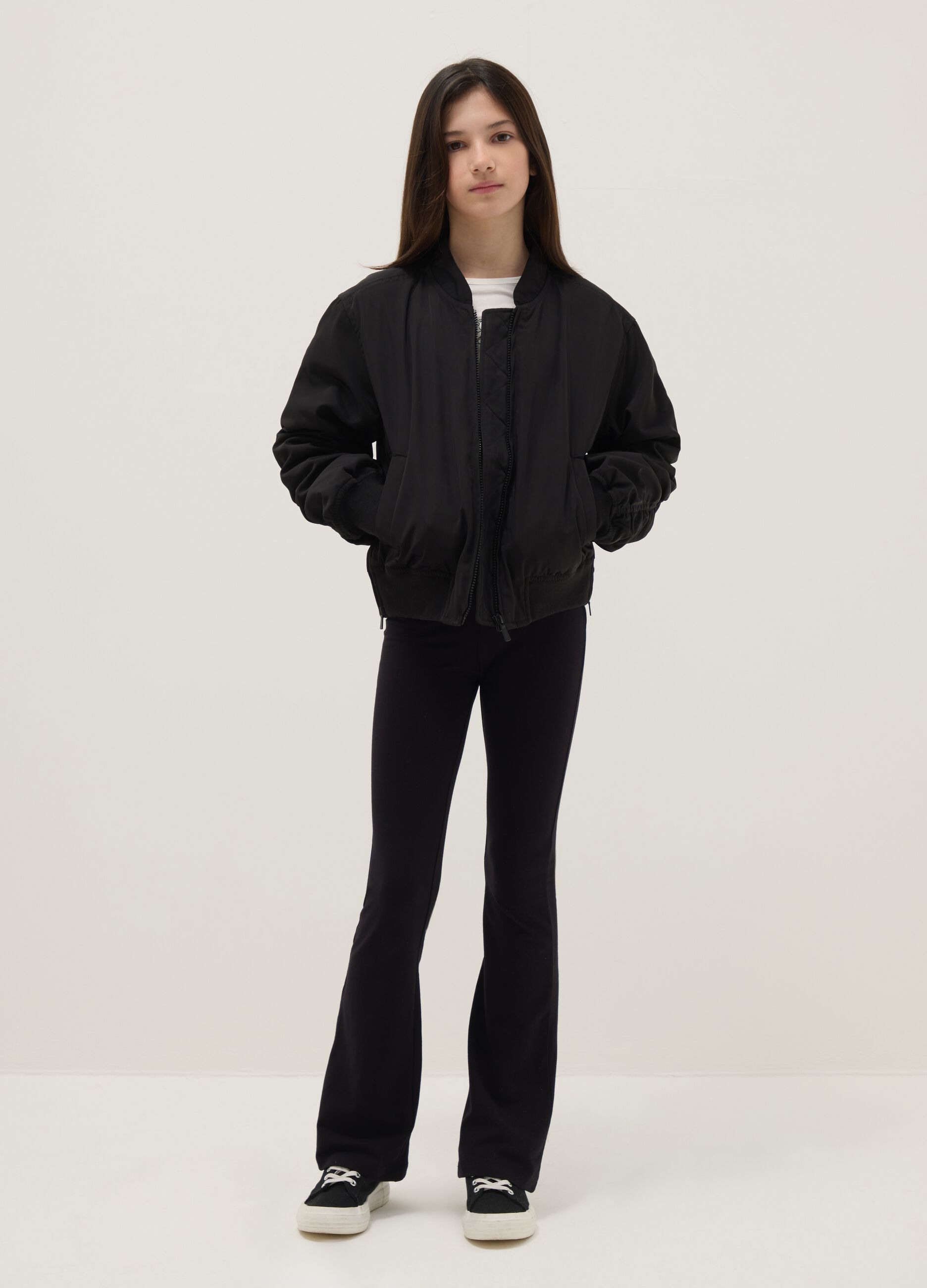 Leggings de campana em algod&atilde;o preto el&aacute;stico para meninas