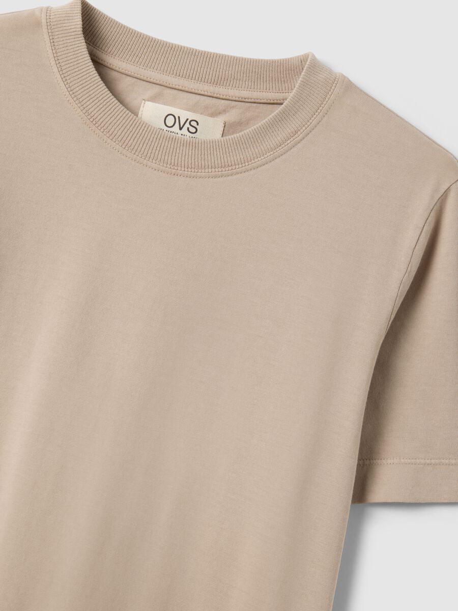 Short-sleeved beige T-shirt in pure Italian cotton_5
