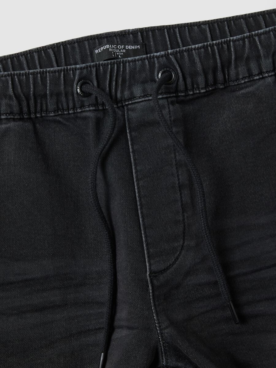 Regular fit black denim jeans with elastic waistband_5