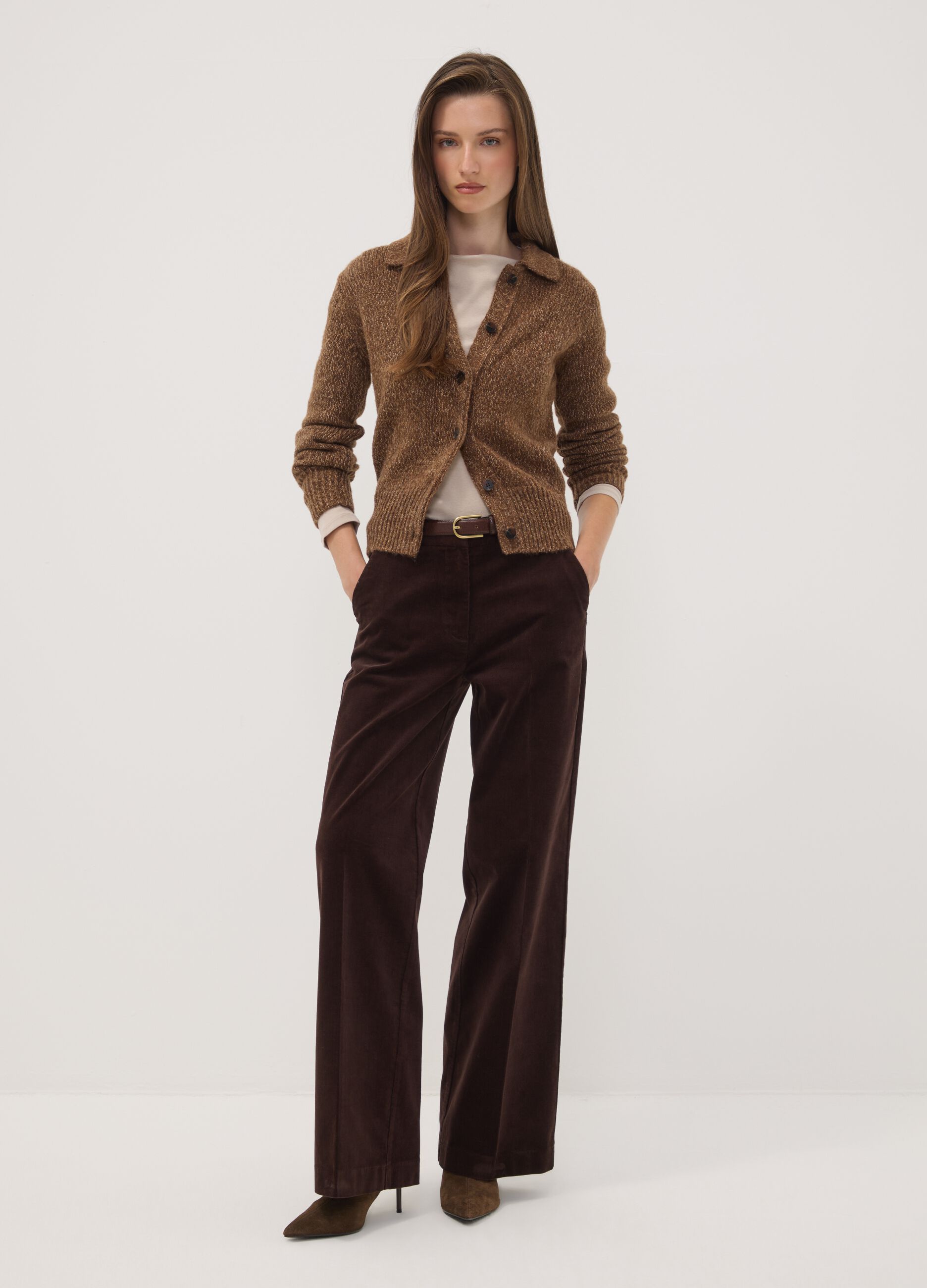 Cal&ccedil;as The Iconic Pants castanhas em algod&atilde;o el&aacute;stico canelado, corte straight