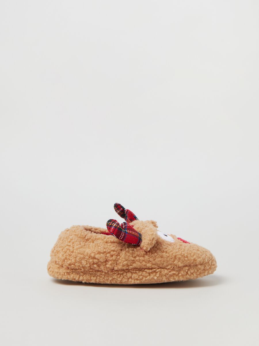 Zapatillas de casa bouclé con reno navideño_0