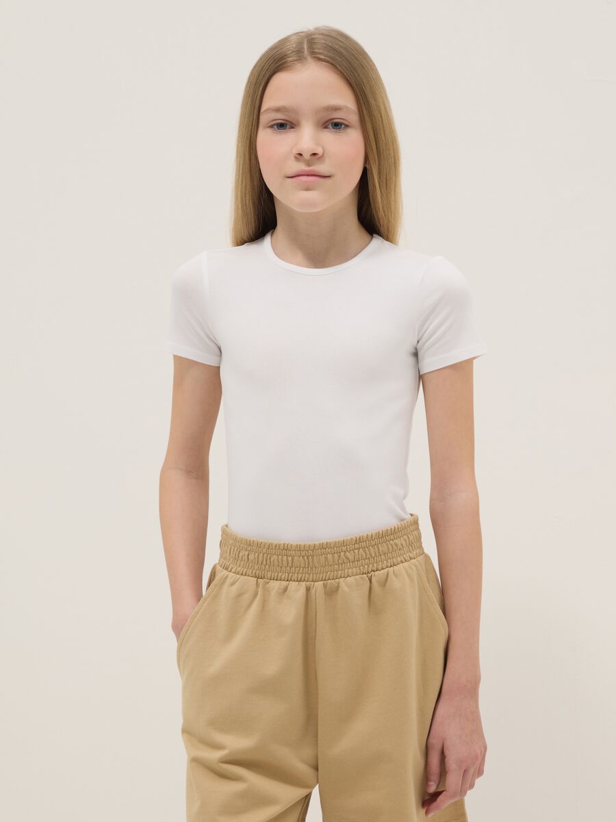 Wei&szlig;er figurbetonter Stretch-Baumwollbody f&uuml;r M&auml;dchen_0