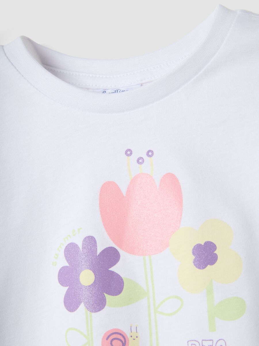 Pure cotton white girl's T-shirt regular fit with print_2