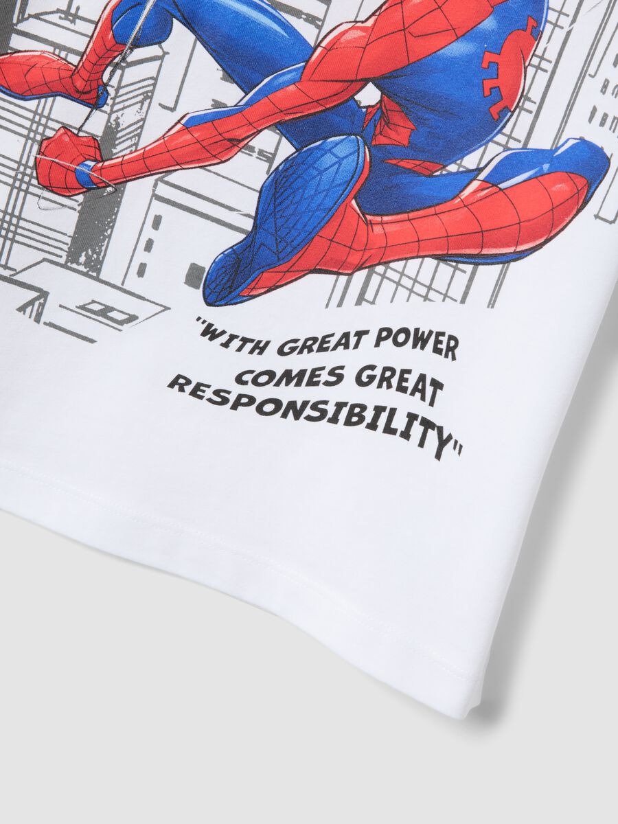 &Lambda;&epsilon;&upsilon;&kappa;ό oversized &pi;&alpha;&iota;&delta;&iota;&kappa;ό &mu;&pi;&lambda;&omicron;&upsilon;&zeta;ά&kappa;&iota; &alpha;&pi;ό &kappa;&alpha;&theta;&alpha;&rho;ό &beta;&alpha;&mu;&beta;ά&kappa;&iota; &mu;&epsilon; Spider-Man_2