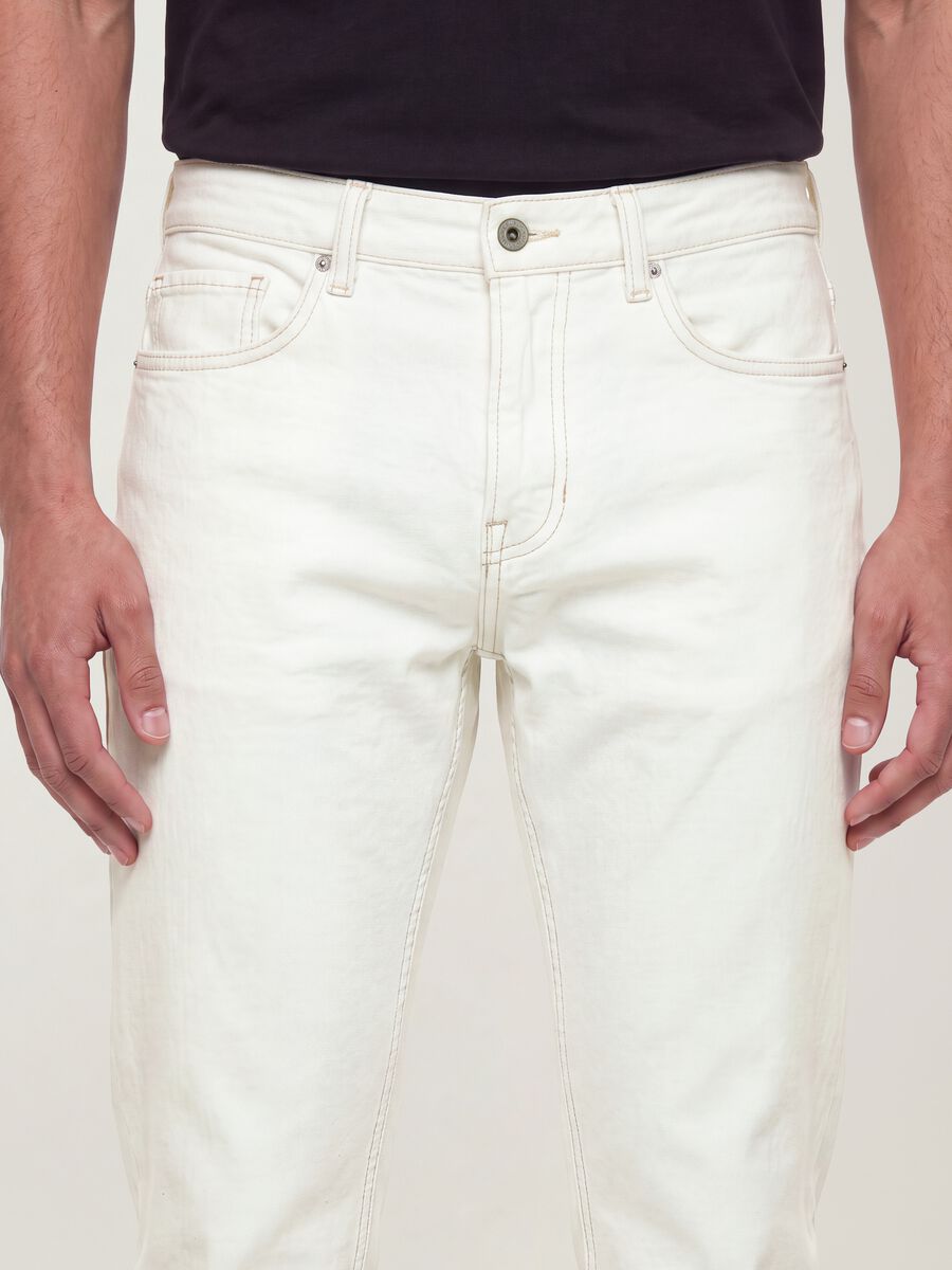 Wei&szlig;e Slim-Fit-Jeans aus Stretch-Baumwolle_3