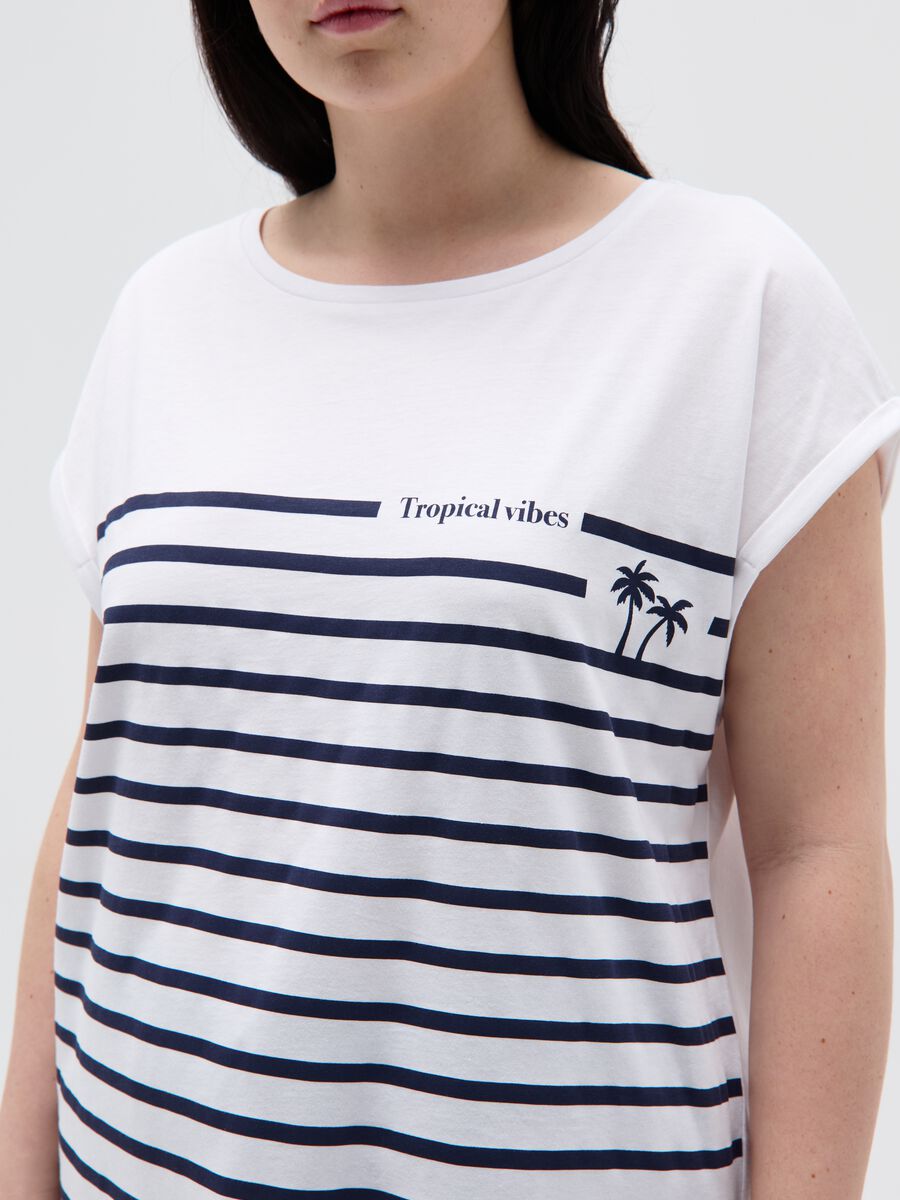 Camiseta de rayas con estampado tropical Curvy_1