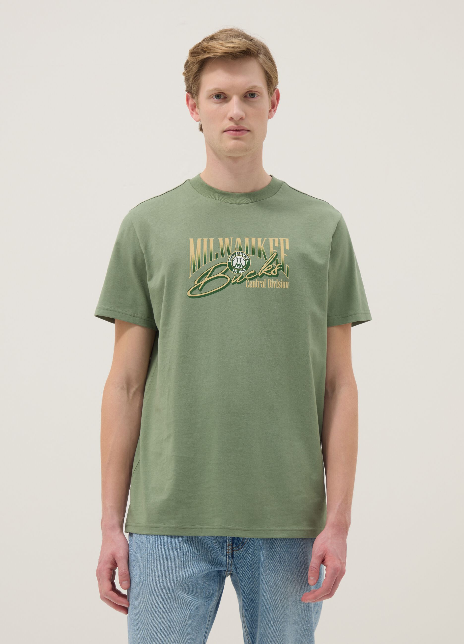 Green pure cotton regular fit T-shirt with Milwaukee Bucks print