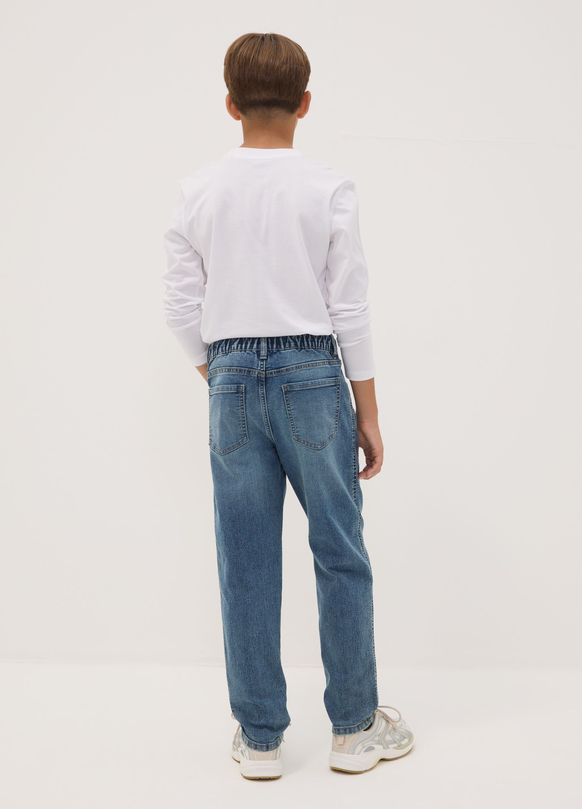Jean bleu en coton stretch avec taille &eacute;lastiqu&eacute;e pour gar&ccedil;on