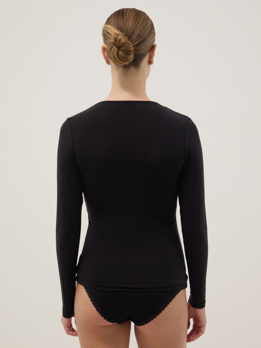 Black long sleeve top regular fit with lace trim_2