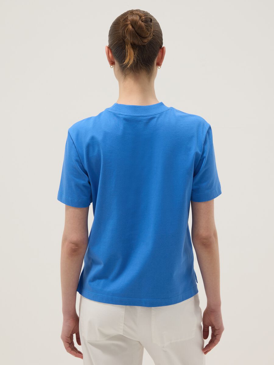 Blaues Regular-Fit T-Shirt aus reiner Baumwolle_3