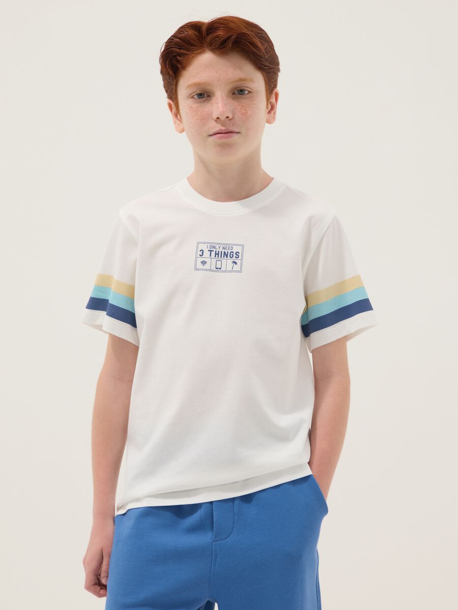 Boys&rsquo; white pure cotton T-shirt with striped sleeves_1