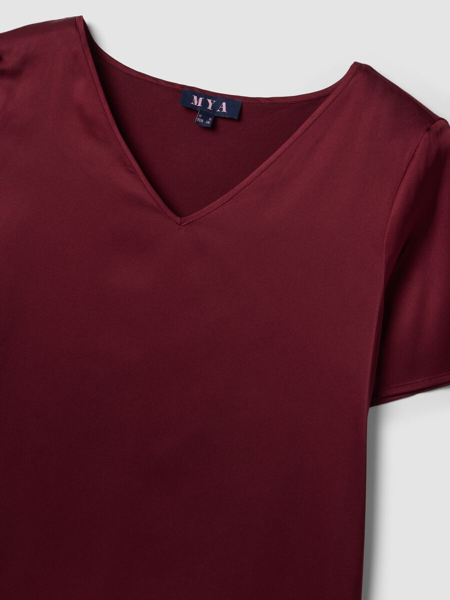 Red satin V-neck stretch blouse, regular fit_6