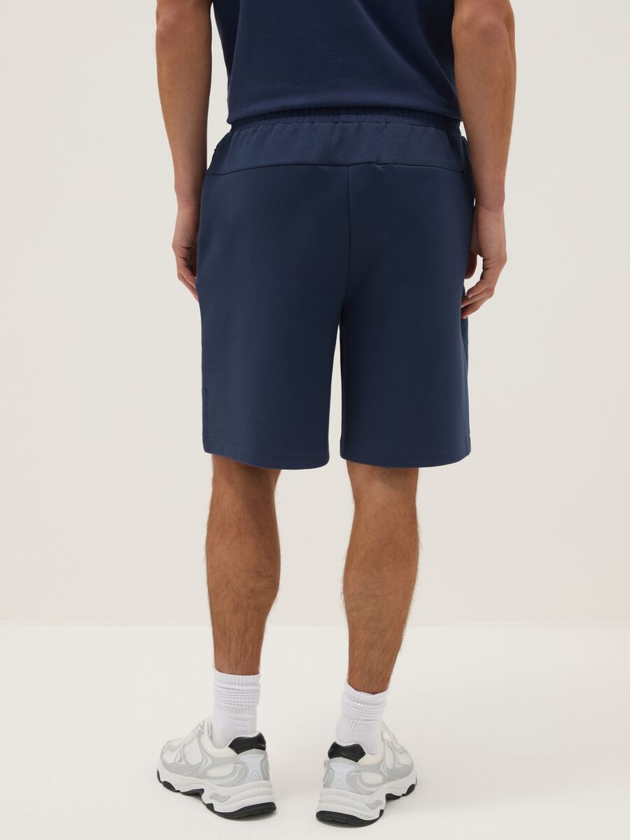 Regular fit blue stretch cotton bermuda shorts_2