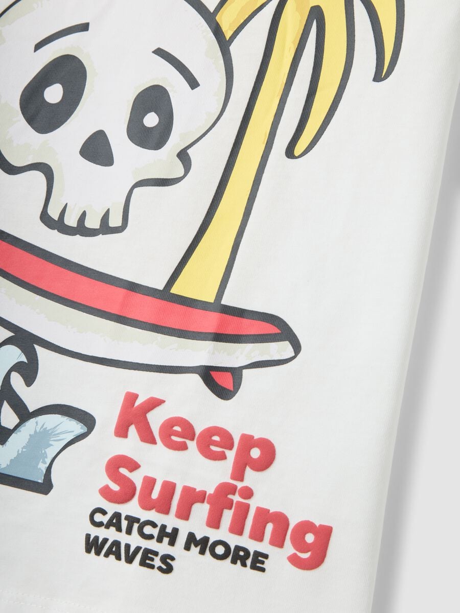 White pure cotton boys&rsquo; T-shirt with surf print, regular fit_3