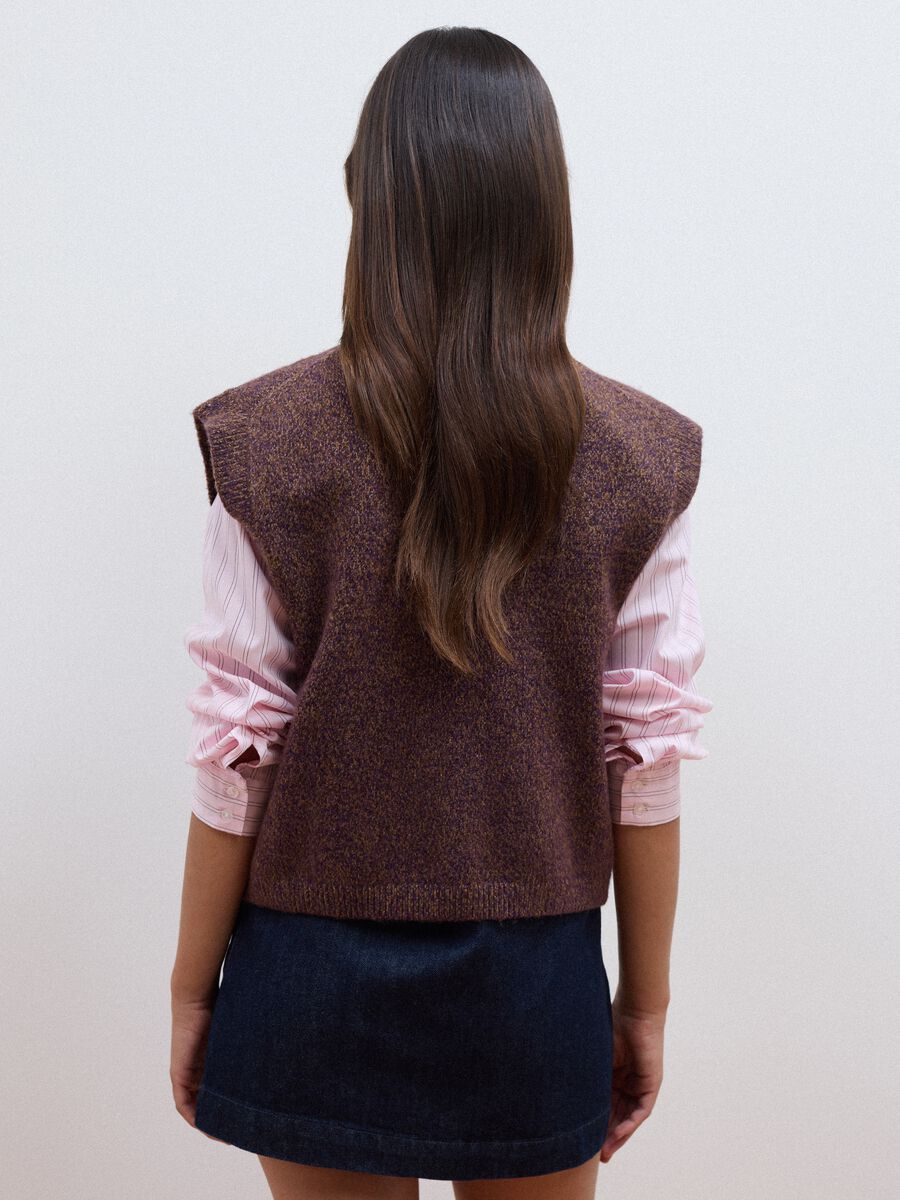 Gilet marrone girocollo in misto lyocell e lana_3
