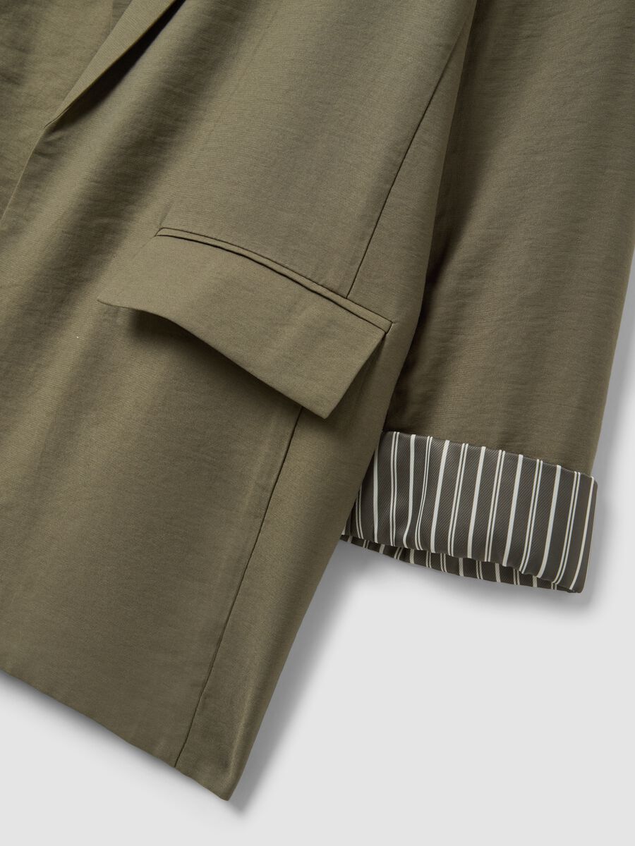 Green regular fit viscose blend blazer with striped cuffs_5