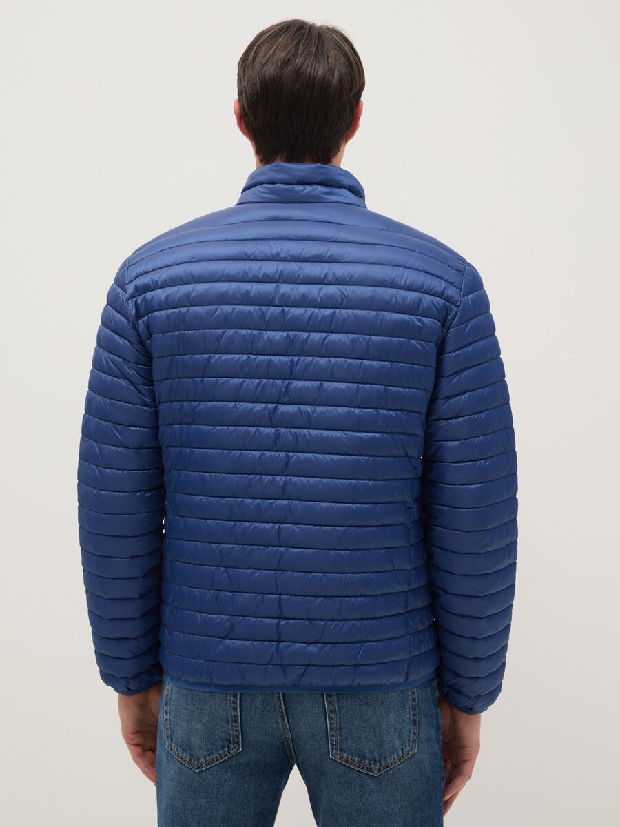 Blaue Steppjacke im Regular-Fit mit Rei&szlig;verschluss_2