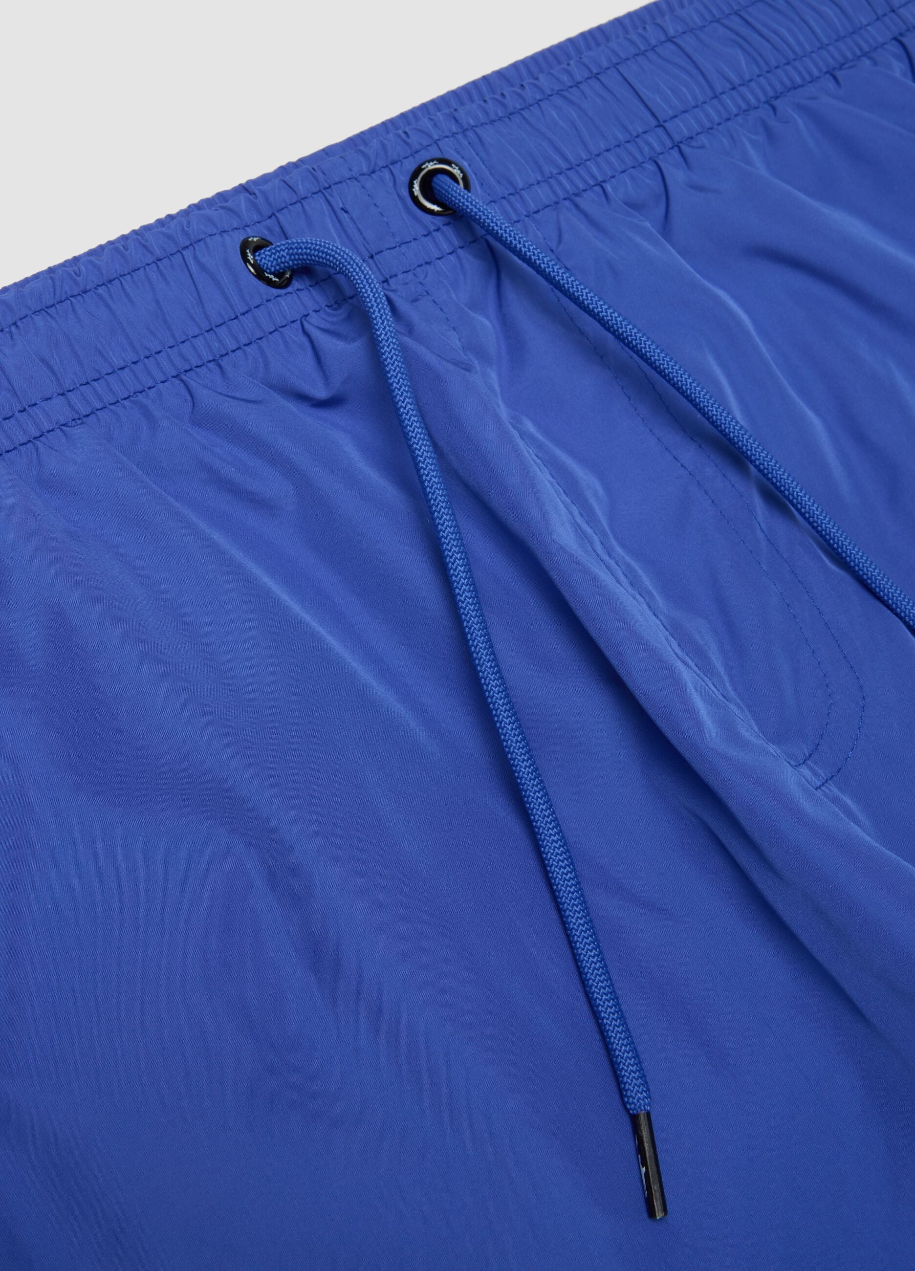 &Mu;&pi;&lambda;&epsilon; &alpha;&nu;&delta;&rho;&iota;&kappa;ό &sigma;&omicron;&rho;&tau;&sigmaf; &kappa;&omicron;&lambda;ύ&mu;&beta;&eta;&sigma;&eta;&sigmaf; &mu;&epsilon; &epsilon;&lambda;&alpha;&sigma;&tau;&iota;&kappa;ή &mu;έ&sigma;&eta; &kappa;&alpha;&iota; &kappa;&omicron;&rho;&delta;ό&nu;&iota;