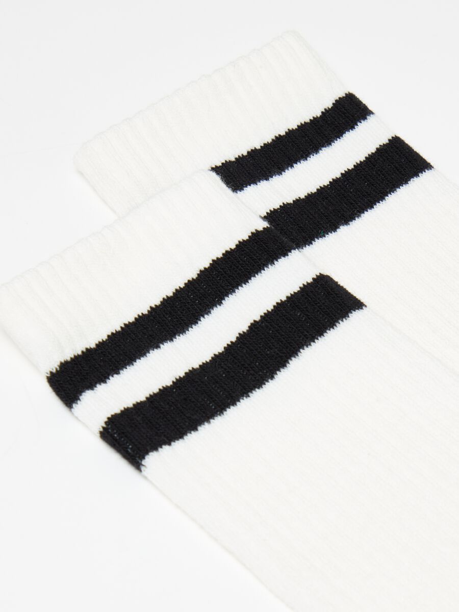 Chunky socks with striped detail_2