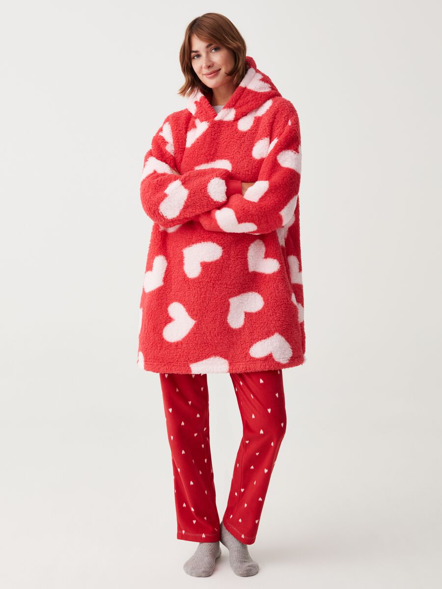 Oversized teddy robe with heart pattern_0